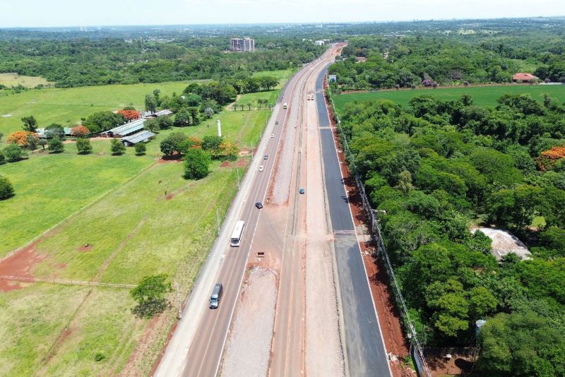 Duplicação da BR-469 (Rodovia das Cataratas) em Foz do Iguaçu.
Fotos: DER-PR