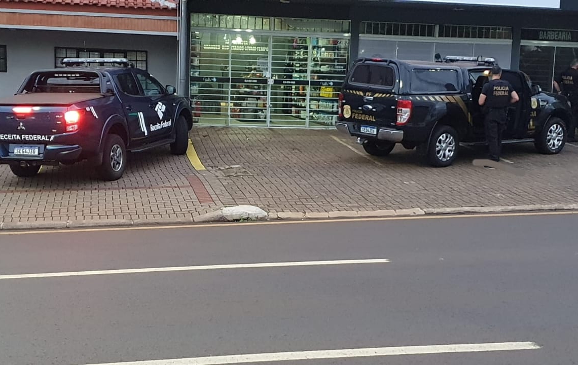 Foto do andamento da operação divulgada hoje.